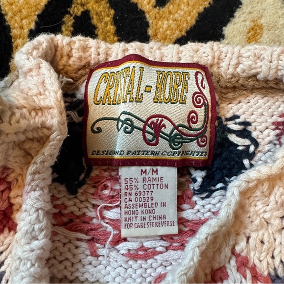 Crystal Kobe Vintage Floral Handmade Knit Sweater - Picture 5 of 5